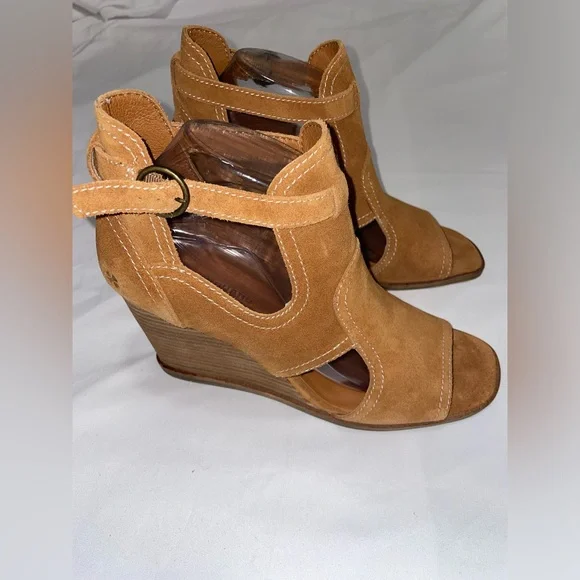 Sold NWT LUCKY BRAND LUKILI WEDGE SANDAL SIZE 9 - Picture 8 of 11